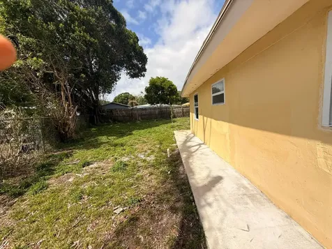 1604 Zephyr Avenue Fort Pierce FL 34982