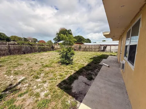 1604 Zephyr Avenue Fort Pierce FL 34982