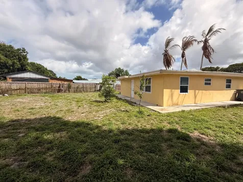 1604 Zephyr Avenue Fort Pierce FL 34982