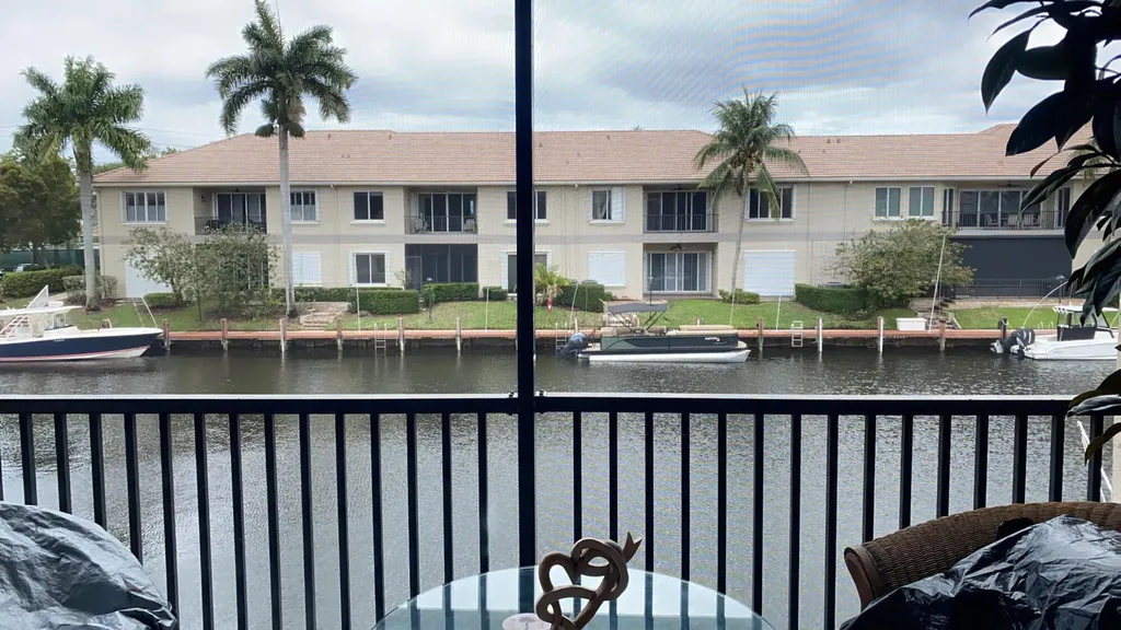 1 Royal Palm Way Boca Raton FL 33432