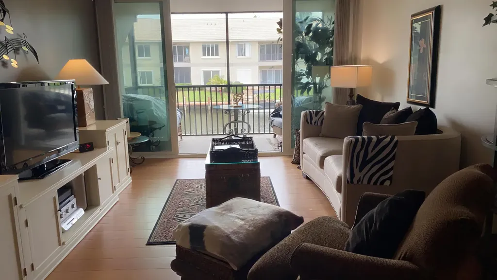 1 Royal Palm Way Boca Raton FL 33432