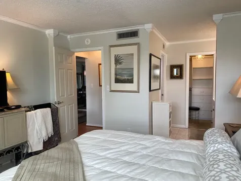1 Royal Palm Way Boca Raton FL 33432