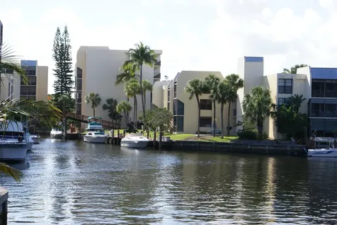 1 Royal Palm Way Boca Raton FL 33432