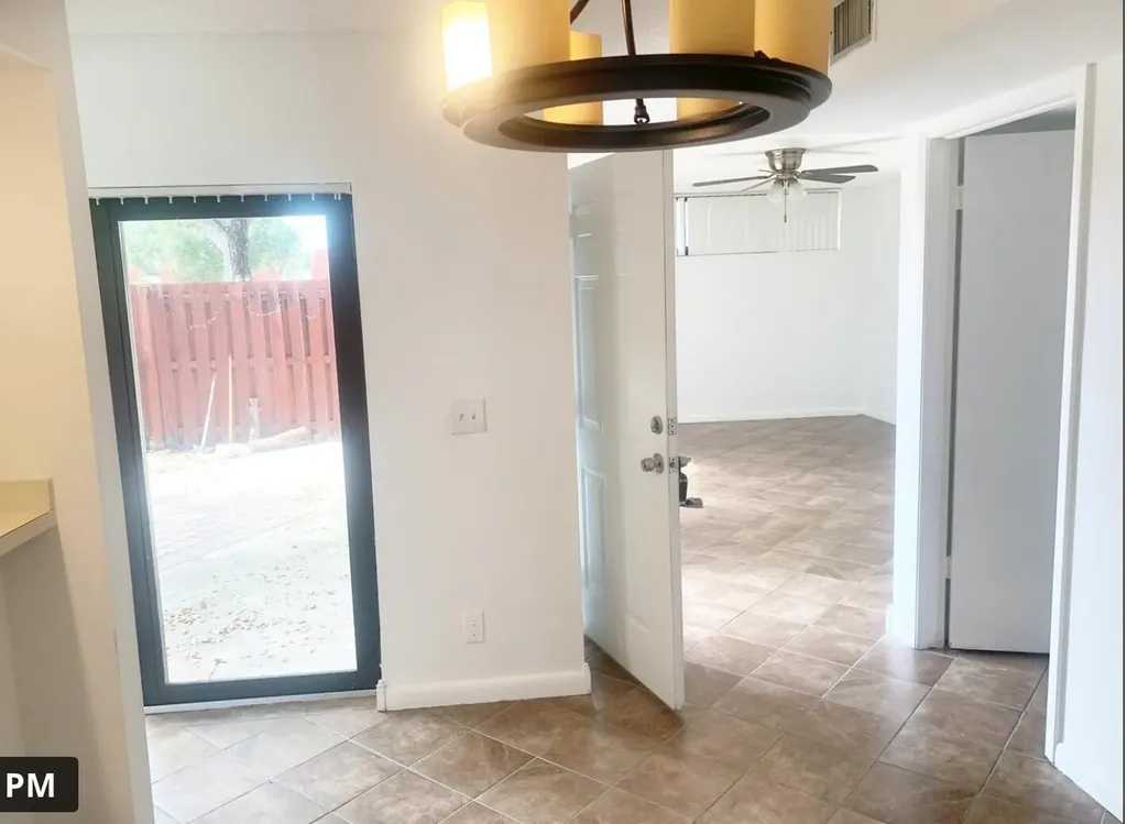 3915 Victoria Drive NE West Palm Beach FL 33406