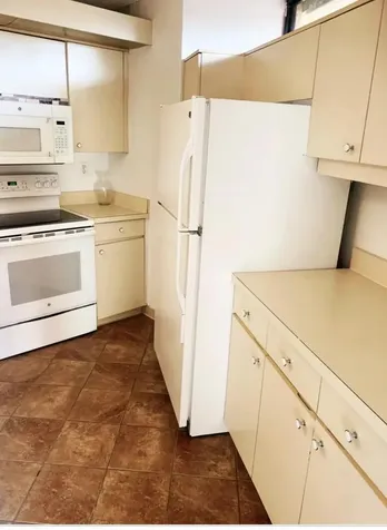 3915 Victoria Drive NE West Palm Beach FL 33406