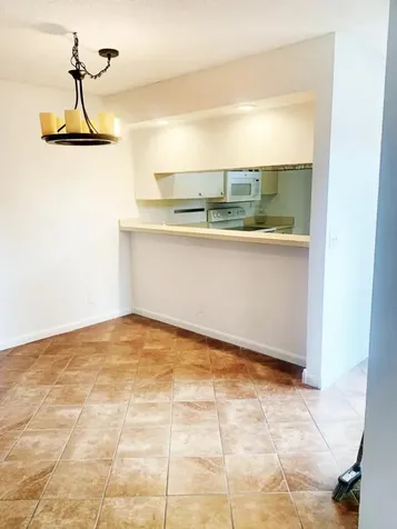 3915 Victoria Drive NE West Palm Beach FL 33406
