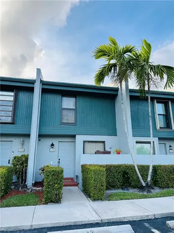 1168 NW 97th Avenue Pembroke Pines FL 33024