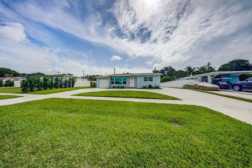 648 Eastwind Drive North Palm Beach FL 33408