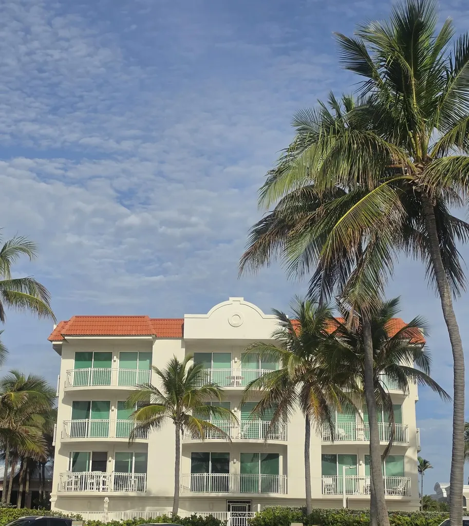 233 SE 21st Avenue Deerfield Beach FL 33441