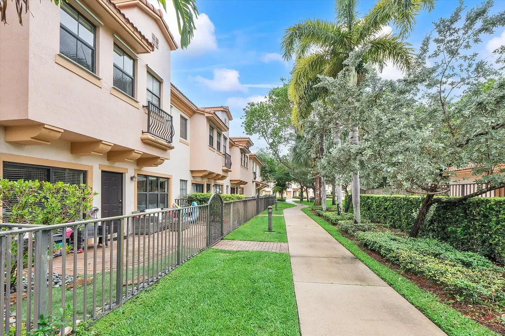 4755 Cypress Street Coconut Creek FL 33073