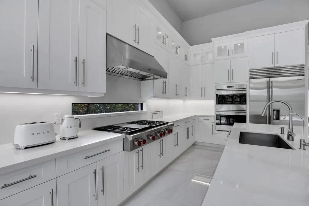 6903 NW 28th Avenue Boca Raton FL 33496