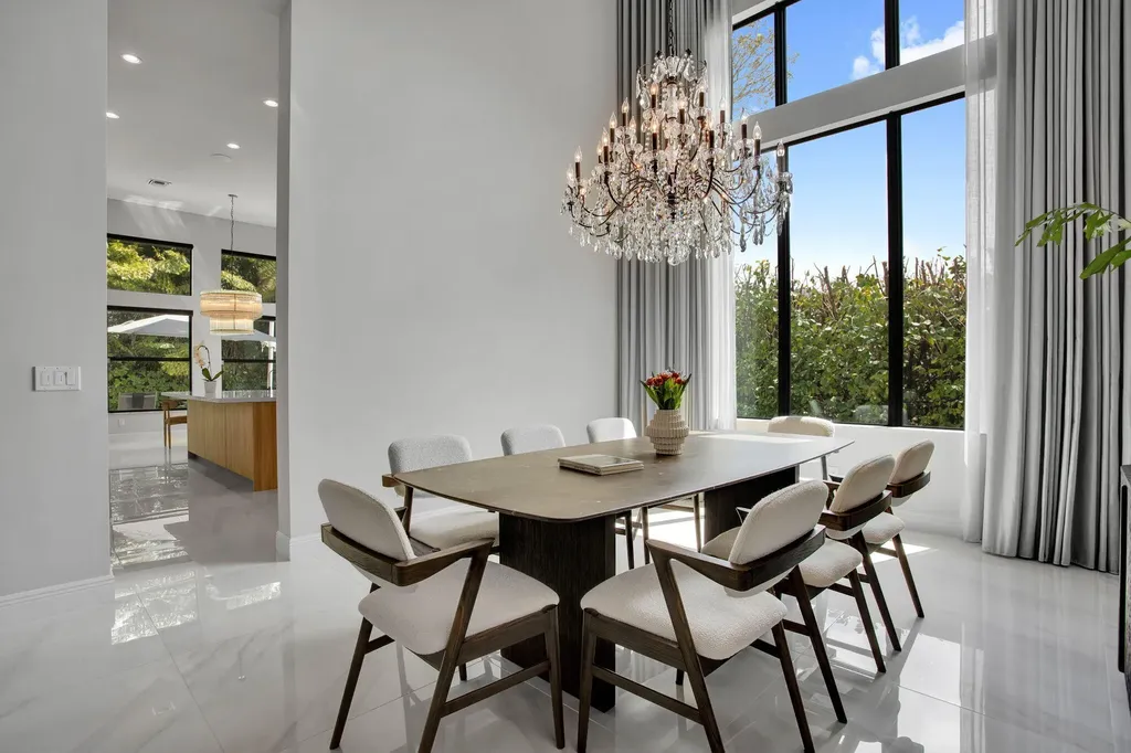 6903 NW 28th Avenue Boca Raton FL 33496