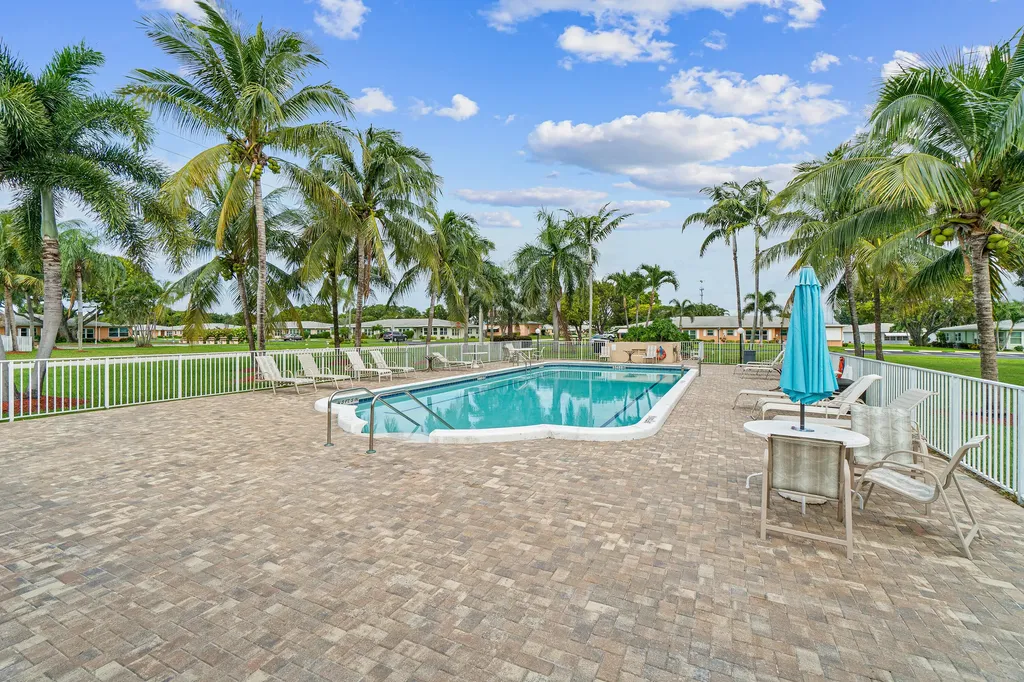 180 N High Point Boynton Beach FL 33435