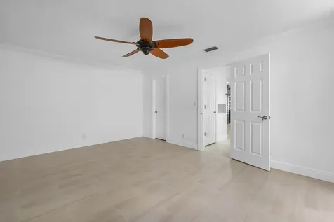 180 High Point Boynton Beach FL 33435