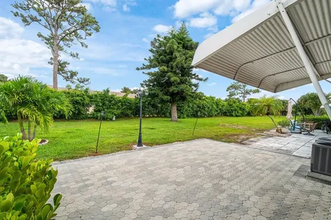 180 N High Point Boynton Beach FL 33435