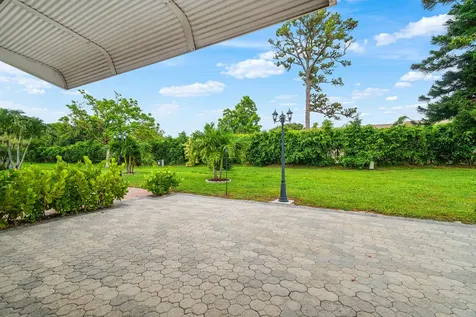 180 N High Point Boynton Beach FL 33435