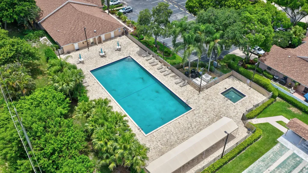 8128 Summerbreeze Lane Boca Raton FL 33496