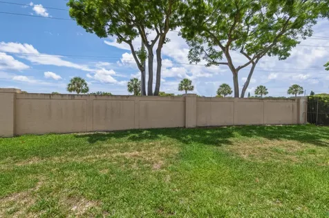 8128 Summerbreeze Lane Boca Raton FL 33496