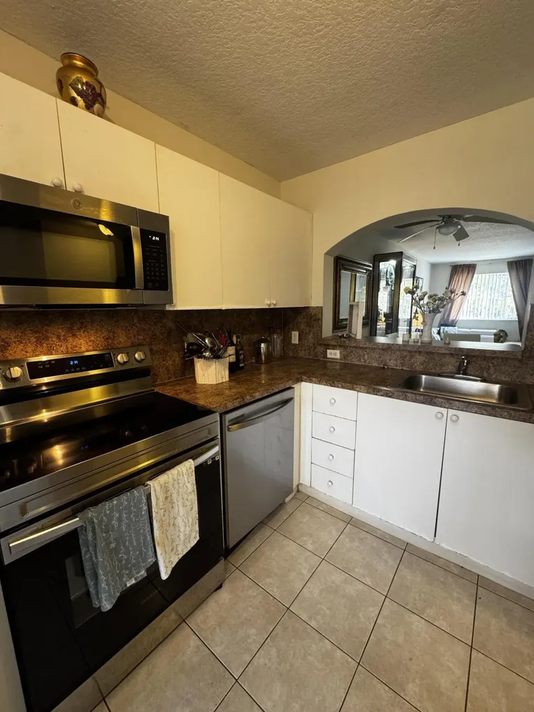 3810 N Jog Road Royal Palm Beach FL 33411