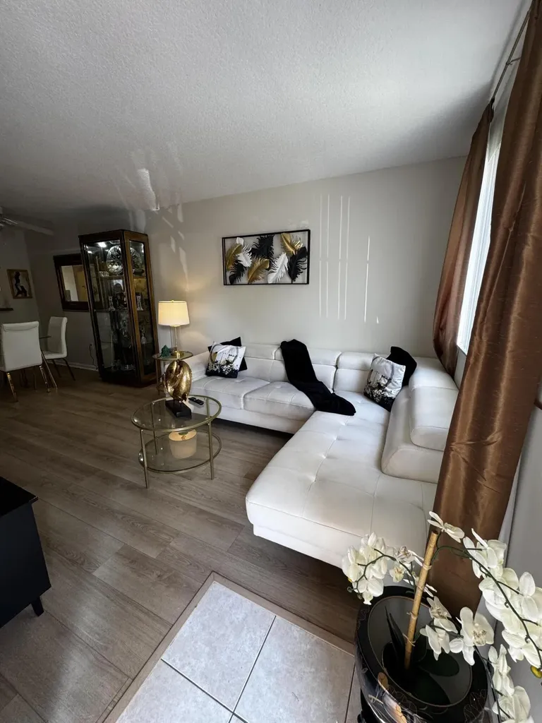 3810 N Jog Road Royal Palm Beach FL 33411