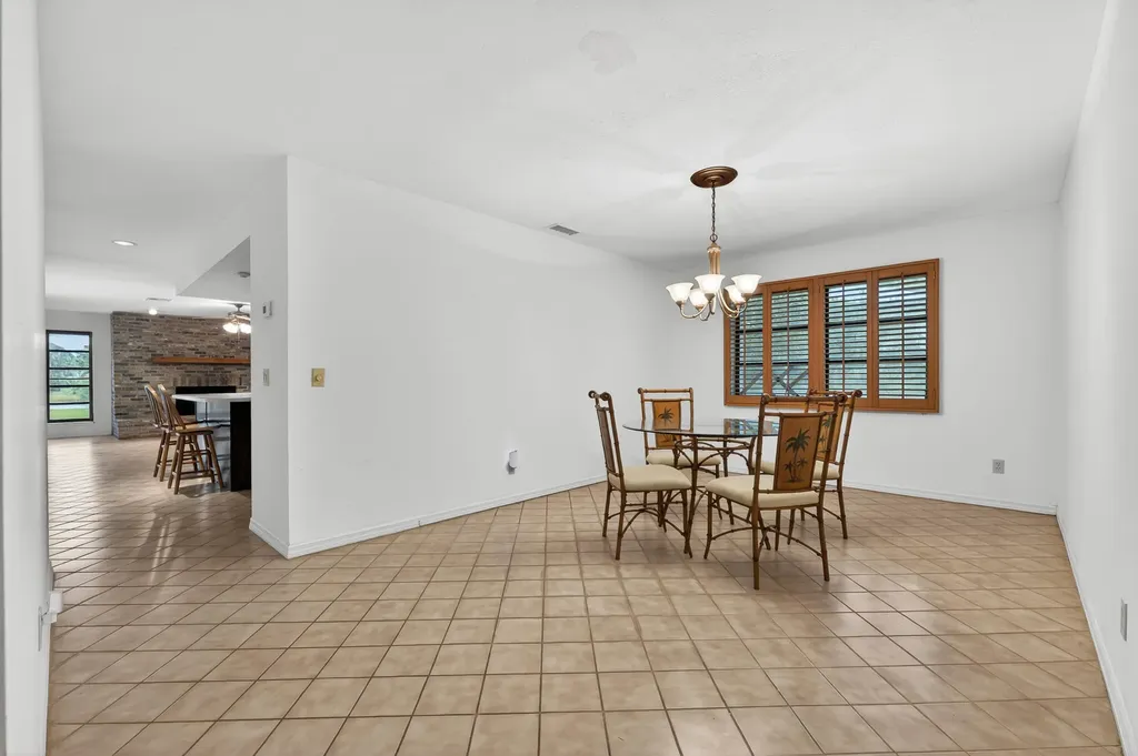 441 NE Town Terrace Jensen Beach FL 34957