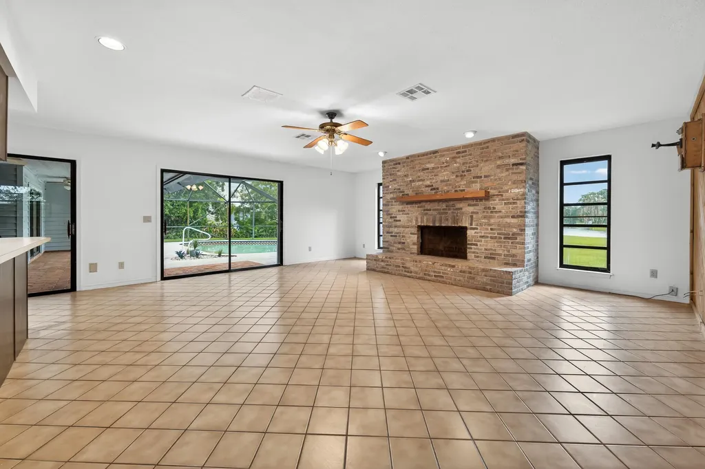 441 NE Town Terrace Jensen Beach FL 34957