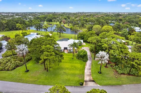 441 NE Town Terrace Jensen Beach FL 34957