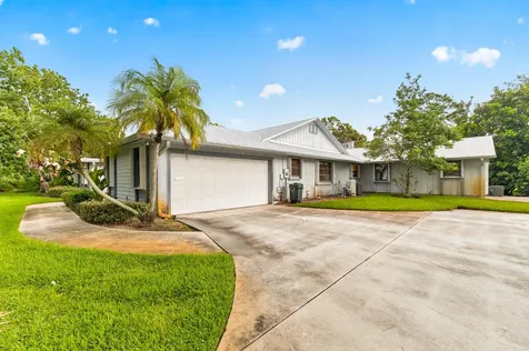 441 NE Town Terrace Jensen Beach FL 34957
