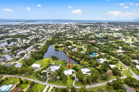 441 NE Town Terrace Jensen Beach FL 34957