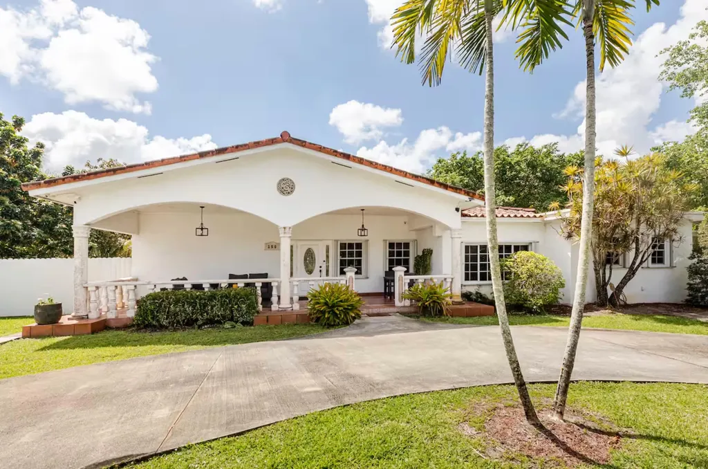 150 NE 146th Street NE Miami FL 33161