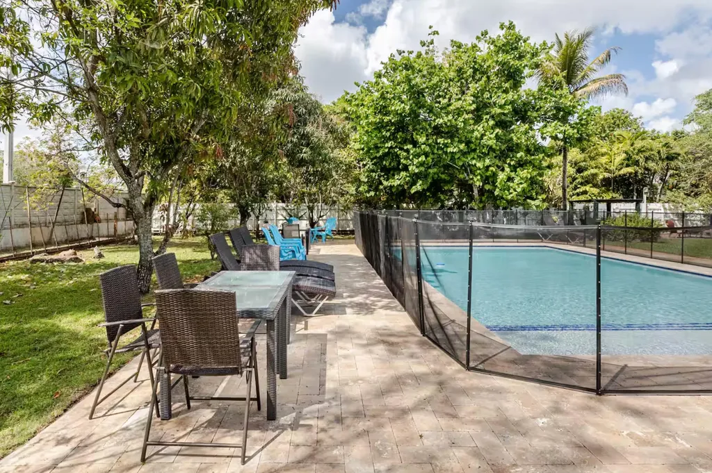 150 NE 146th Street NE Miami FL 33161