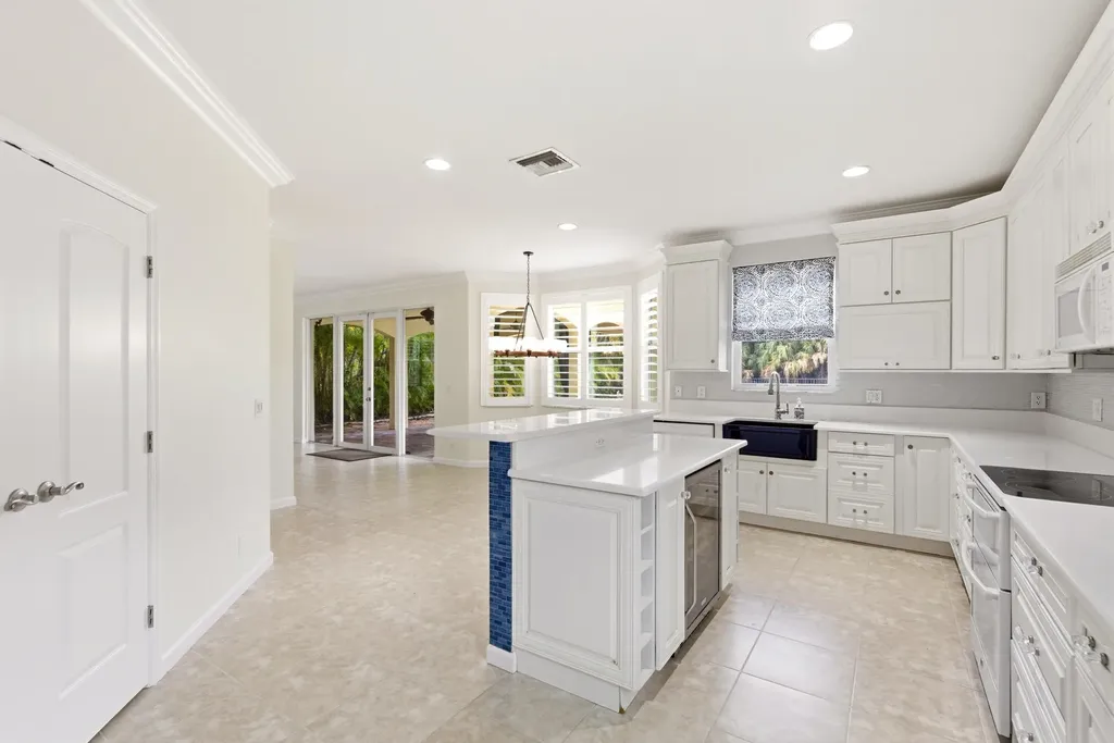 119 Hidden Hollow Drive Palm Beach Gardens FL 33418