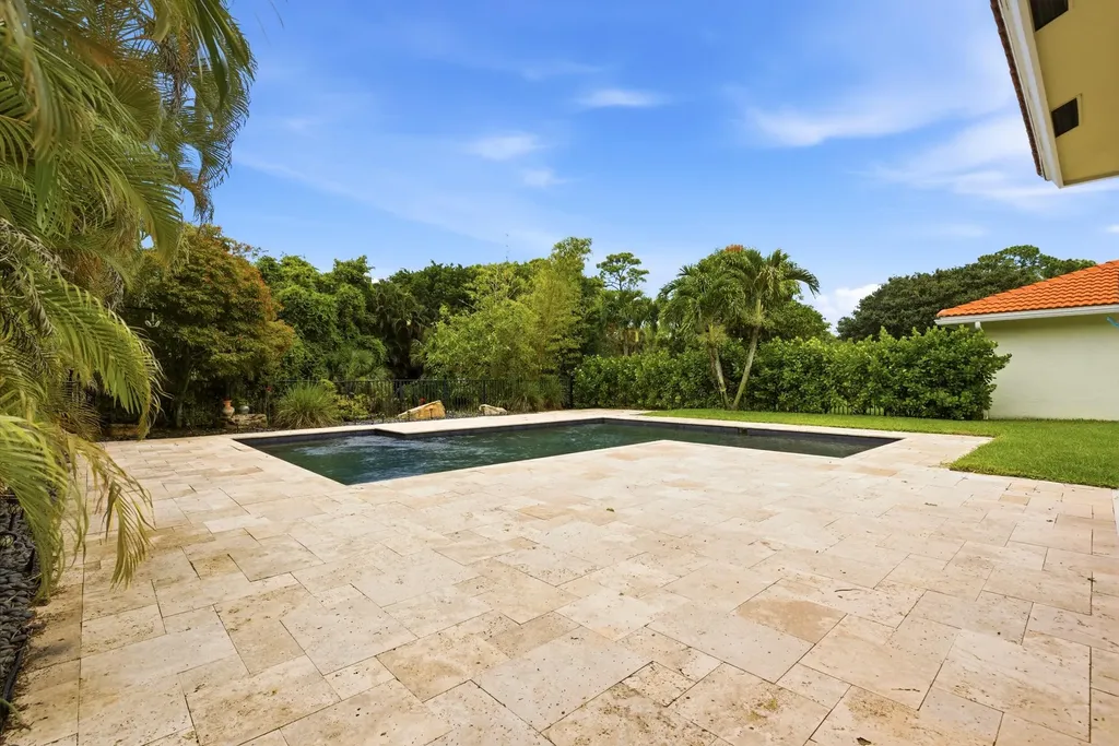 119 Hidden Hollow Drive Palm Beach Gardens FL 33418