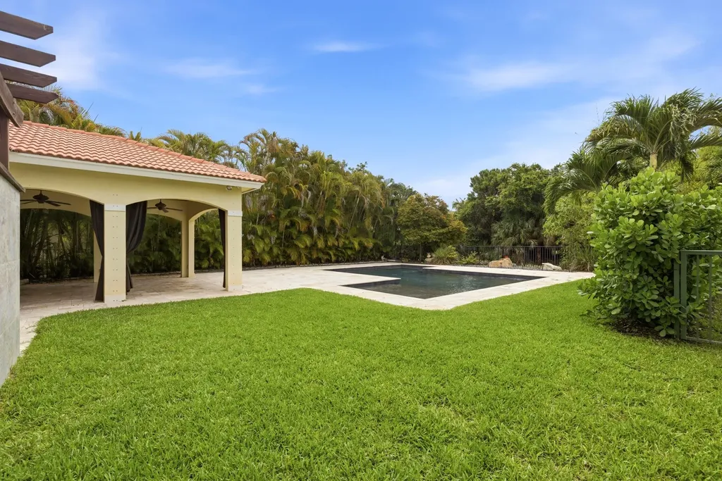 119 Hidden Hollow Drive Palm Beach Gardens FL 33418
