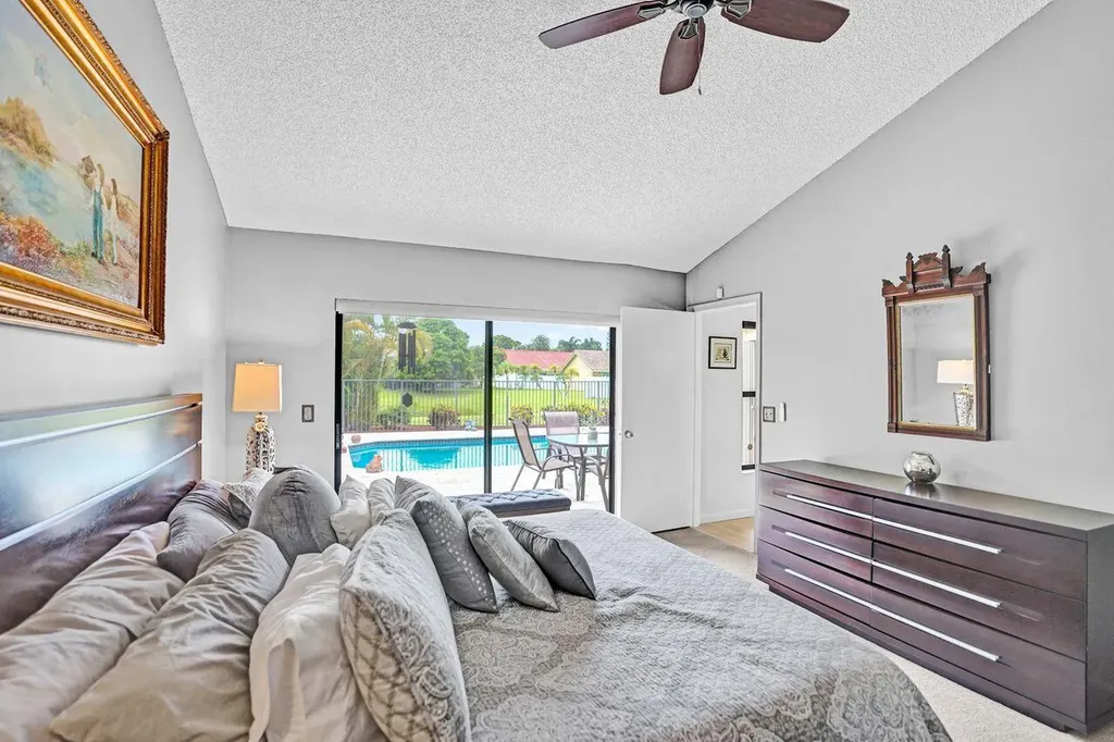 6063 Sunberry Circle Boynton Beach FL 33437