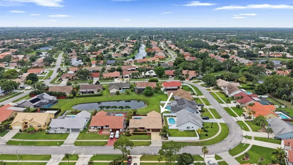 6063 Sunberry Circle Boynton Beach FL 33437