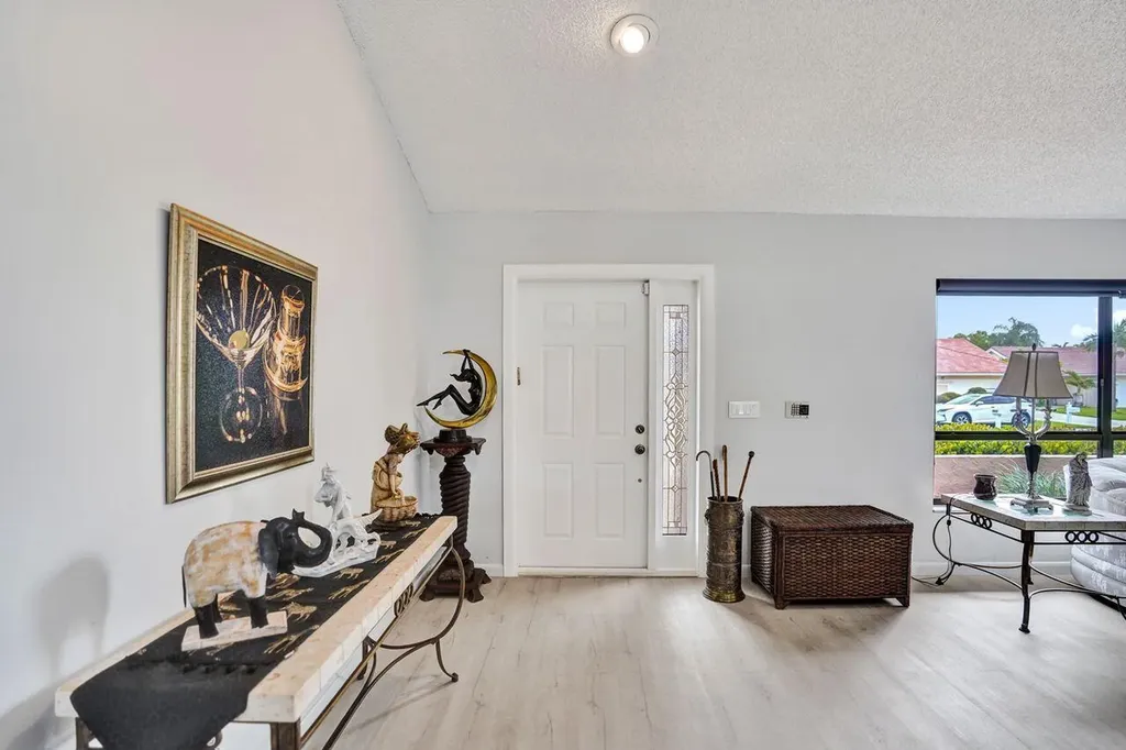6063 Sunberry Circle Boynton Beach FL 33437