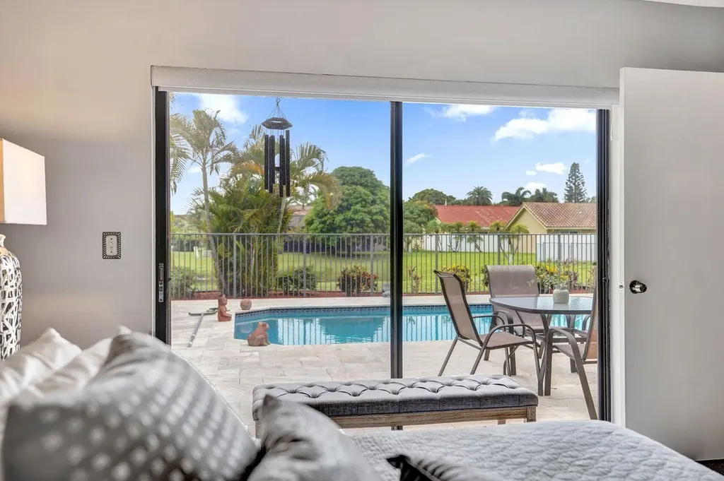 6063 Sunberry Circle Boynton Beach FL 33437