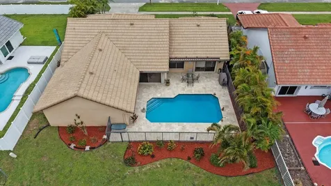 6063 Sunberry Circle Boynton Beach FL 33437