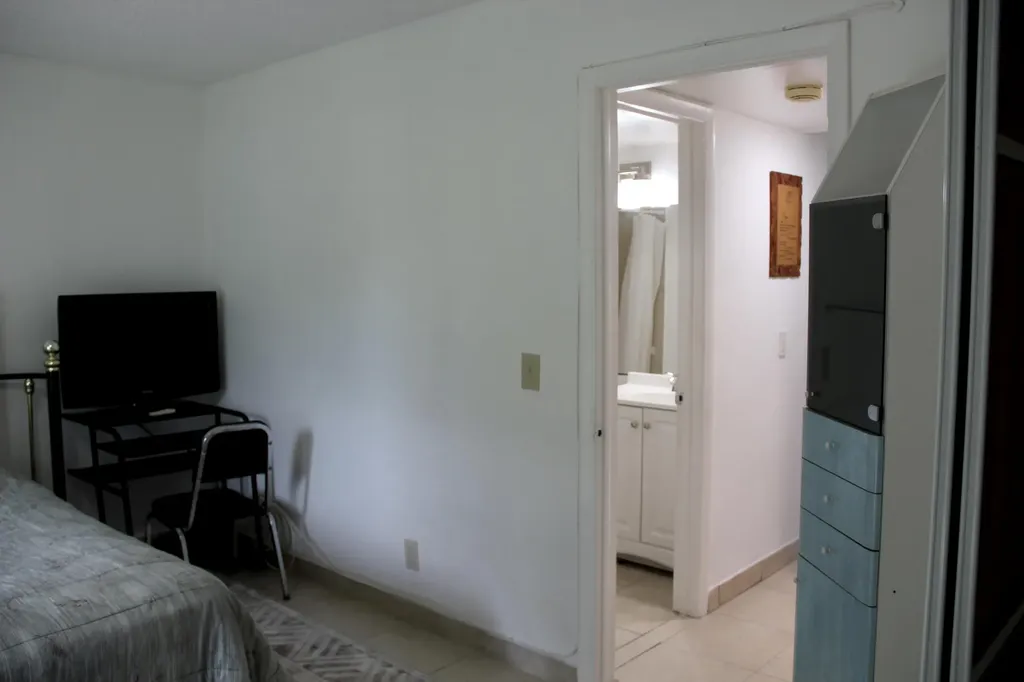 175 Canterbury West Palm Beach FL 33417