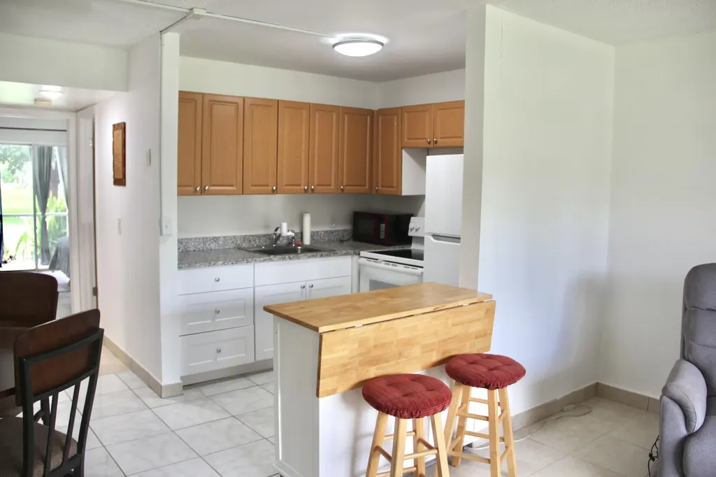 175 Canterbury West Palm Beach FL 33417