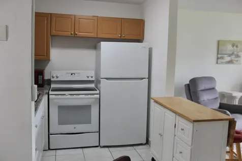 175 Canterbury West Palm Beach FL 33417