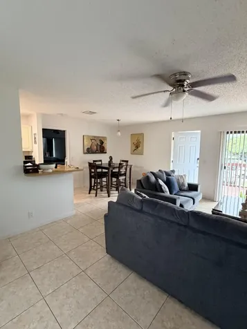 27 E Crossings Circle Boynton Beach FL 33435