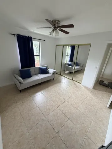 27 E Crossings Circle Boynton Beach FL 33435
