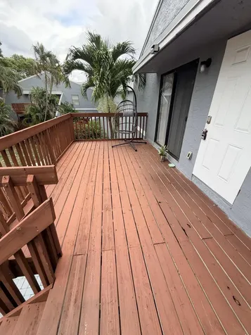 27 E Crossings Circle Boynton Beach FL 33435
