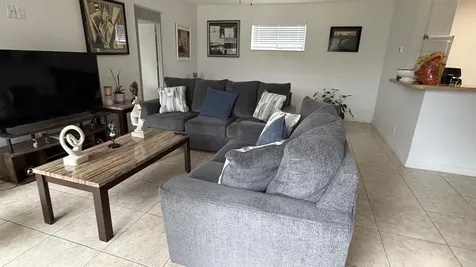 27 E Crossings Circle Boynton Beach FL 33435