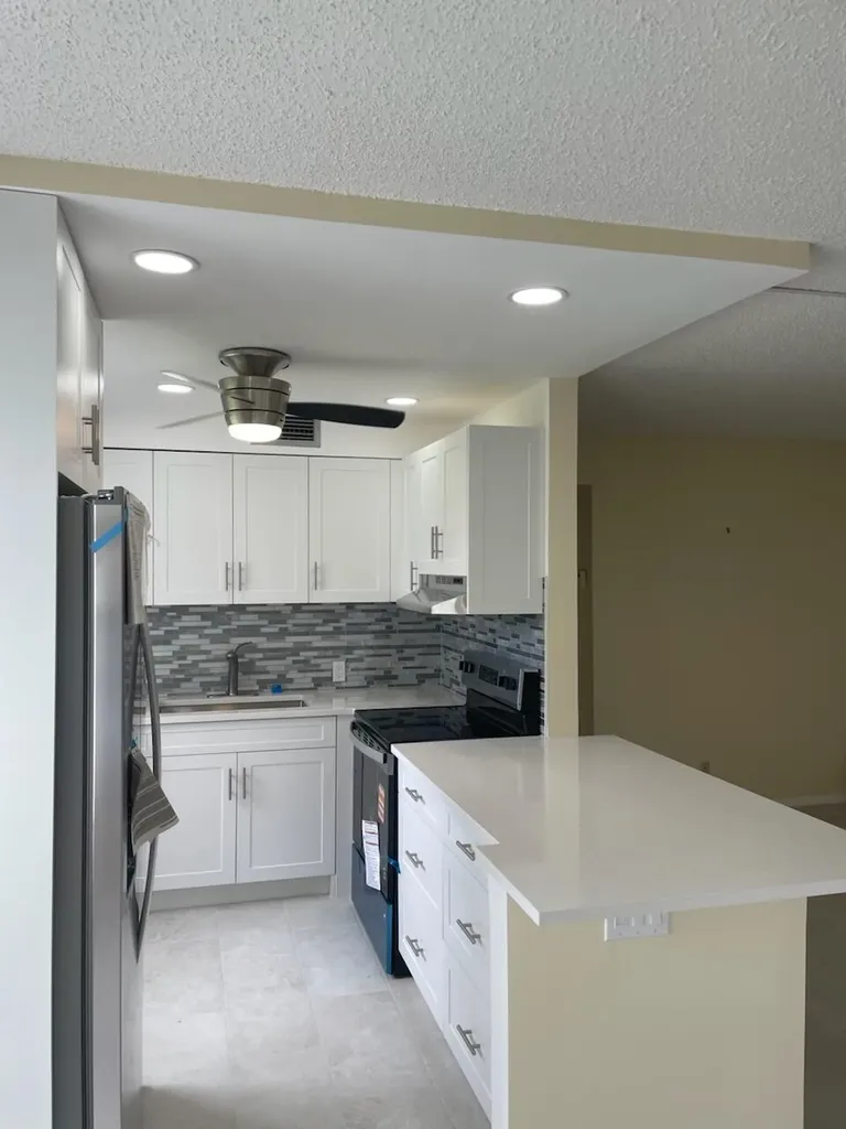 67 Fanshaw B Boca Raton FL 33434