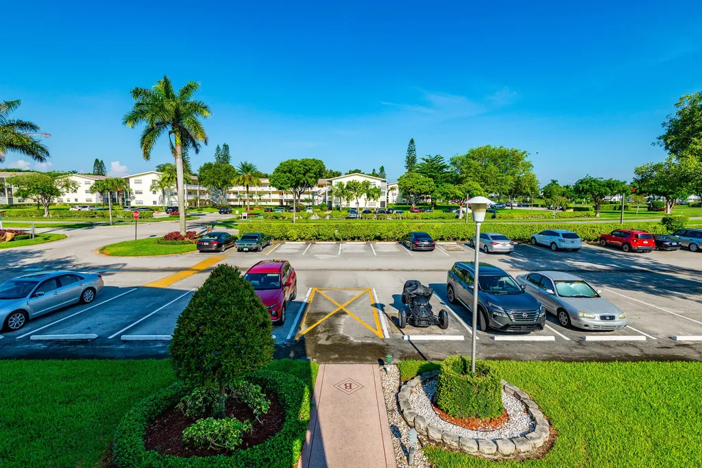 67 Fanshaw B Boca Raton FL 33434