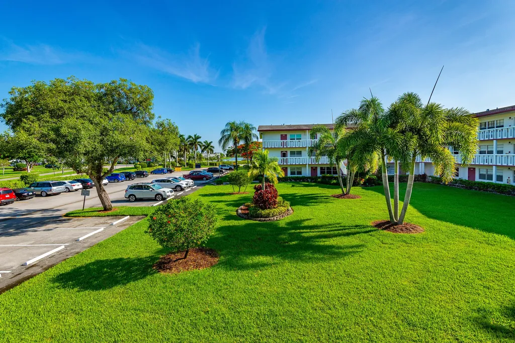 67 Fanshaw B Boca Raton FL 33434