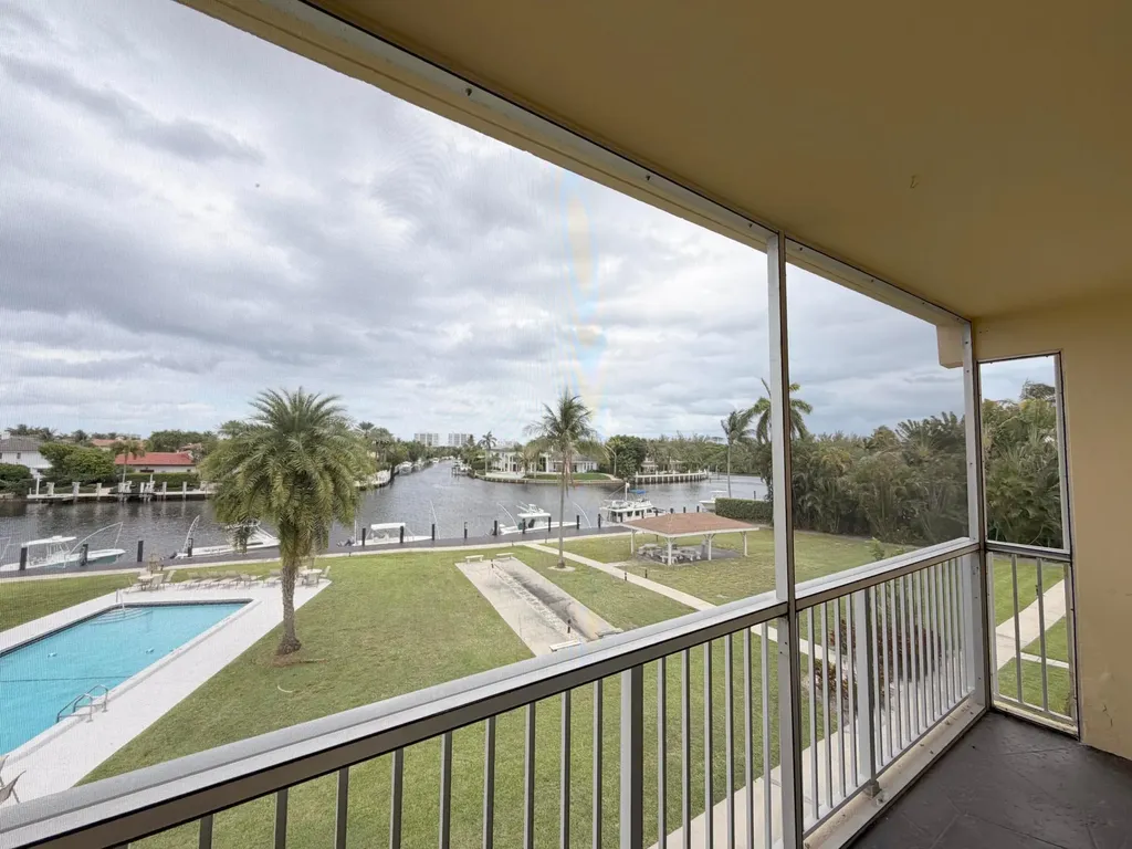 230 N Federal Highway Deerfield Beach FL 33441